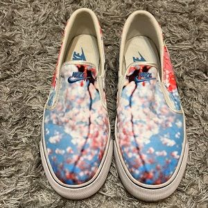 Nike Cherry Blossom Slip Ons Size 9